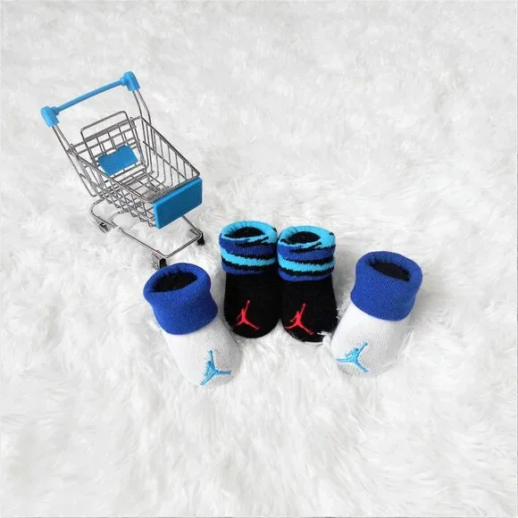 Nike Jordan Infant Booties 2 Pack Baby Newborn 0-6 Mo Blue Stripes - Picture 2 of 14